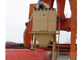 UF-(STD、FM、FB)型係列單機袋式（shì）除塵器