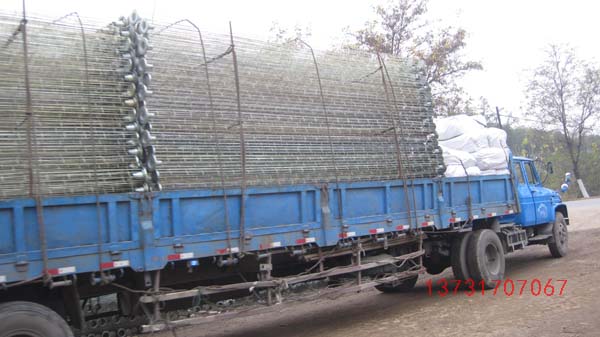 秦皇島撫寧澱粉廠定購的（de）除塵骨架和除塵布袋已發貨