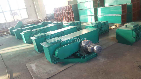 除塵器卸灰刮（guā）板輸送機維護（hù）