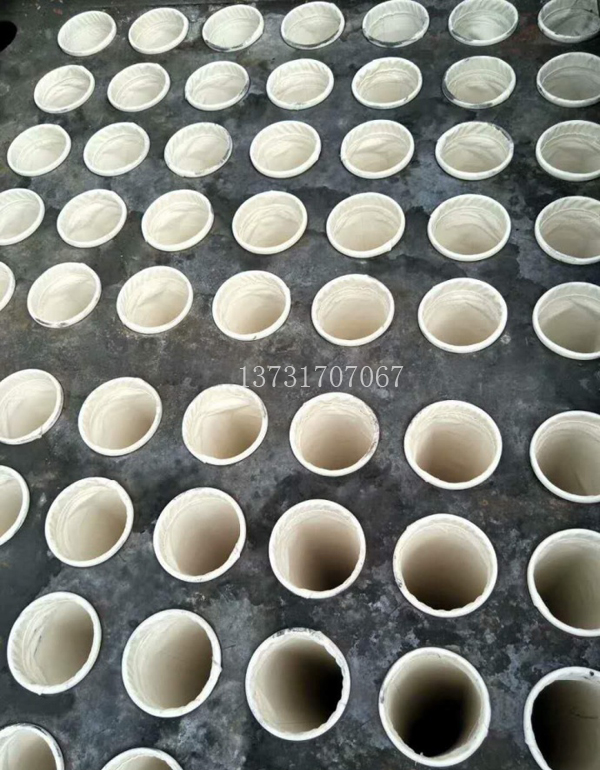 不畏嚴寒搶工期 除（chú）塵布袋更換完畢