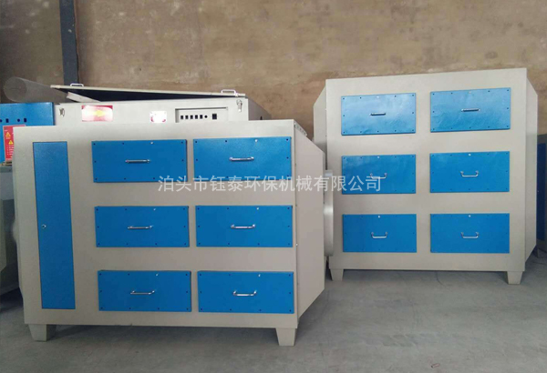 活性炭（tàn）吸附箱