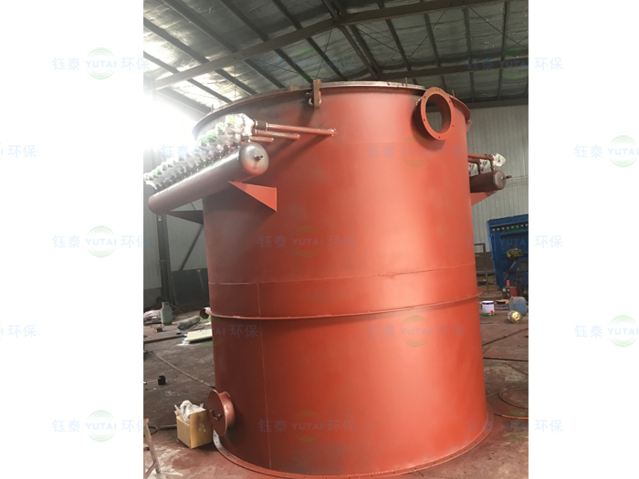 江蘇太倉氫氧化鈣生產線配套圓形脈衝布袋除（chú）塵器發貨