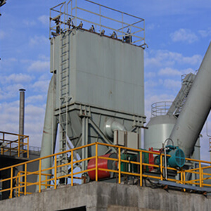 水泥（ní）廠如（rú）何選擇布袋除塵器？