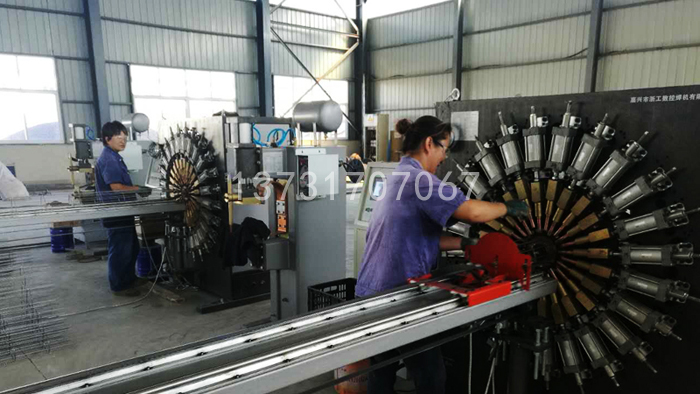 除塵骨架（jià）焊接