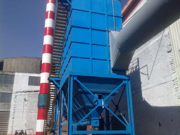 山西臨汾LCM-1600長袋（dài）脈（mò）衝（chōng）除（chú）塵器安（ān）裝完畢（圖）