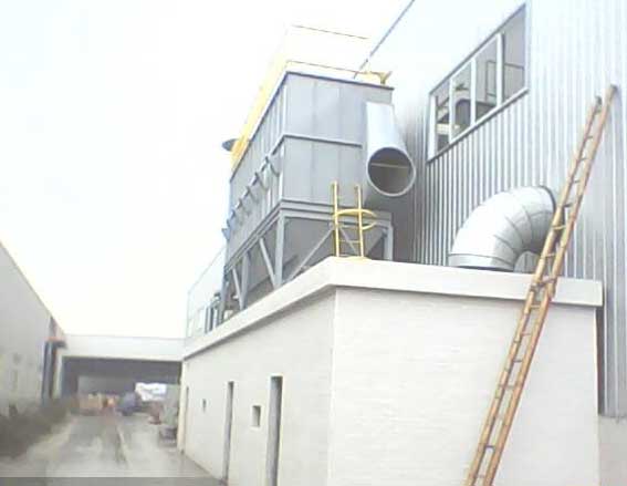 天津鋁塑門窗廠木工機械布袋除塵器已投入使用（yòng）
