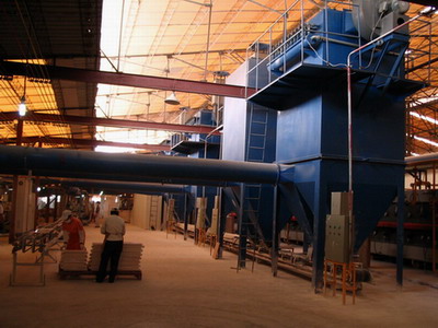 袋式除塵器在陶瓷行業噴（pēn）霧幹（gàn）燥塔上的應（yīng）用